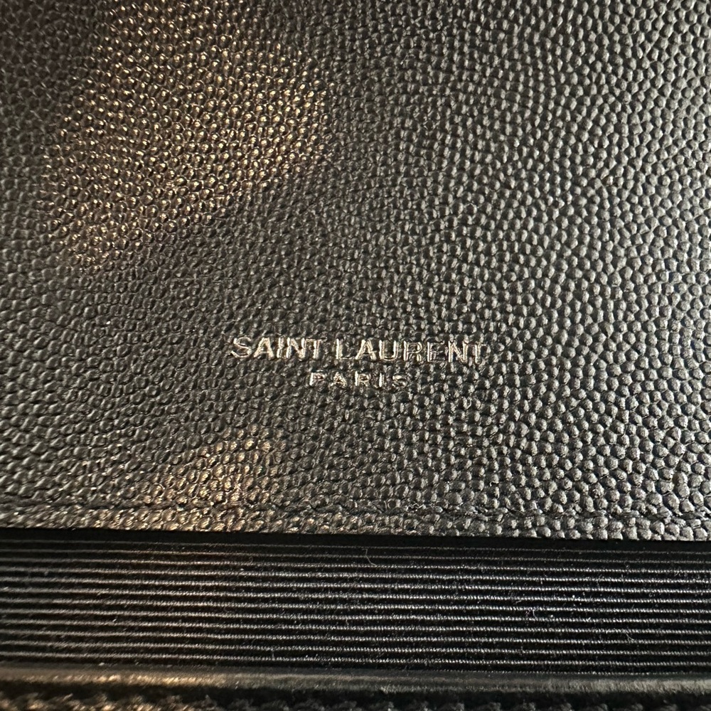**SOLD**Yves Saint Laurent Medium Envelope Bag - Picture 13 of 17